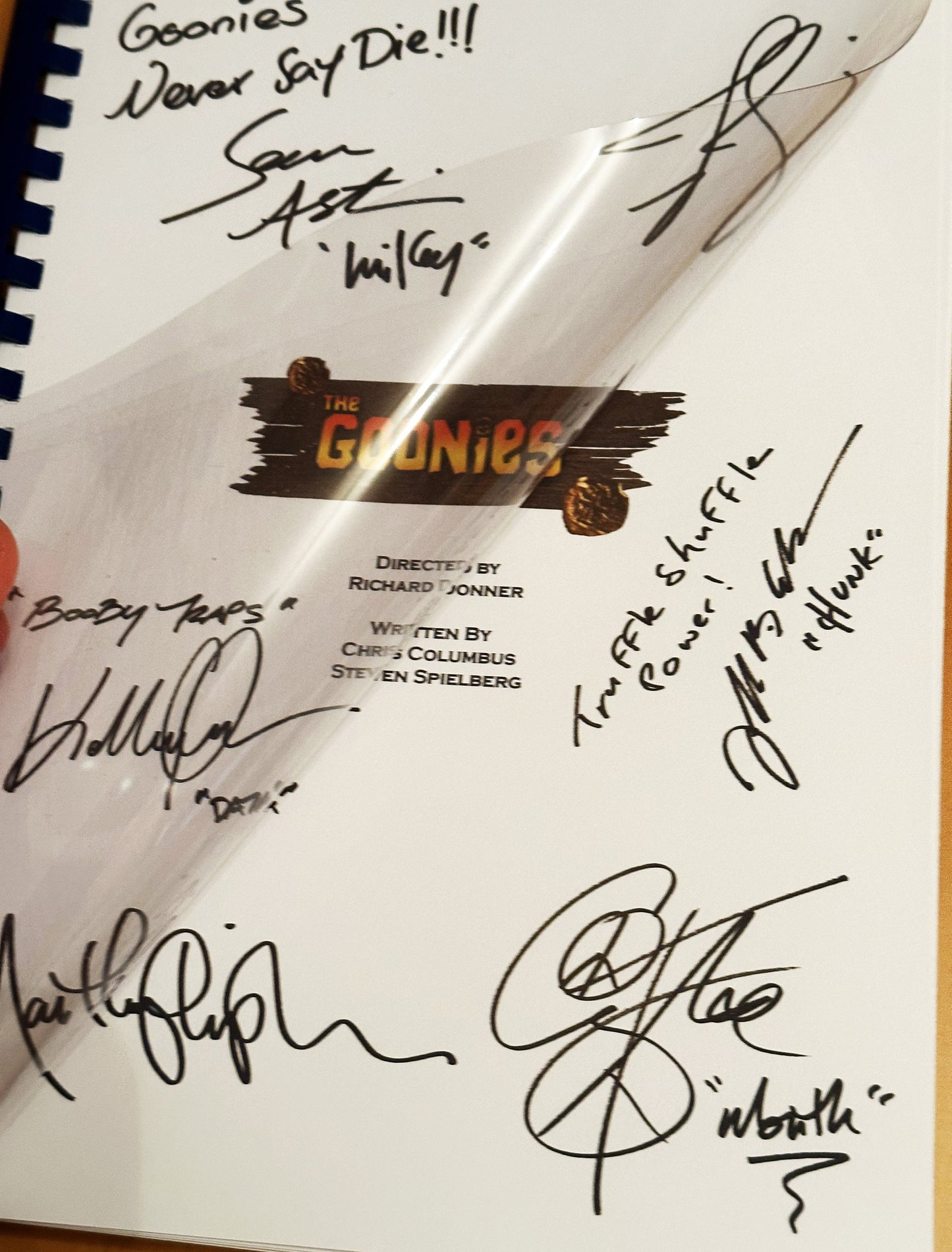 GOONIES Signed Movie Script, screenplay, Birthday Gift, Movie Gift, Film Script, Cinema, Present, Gift idea