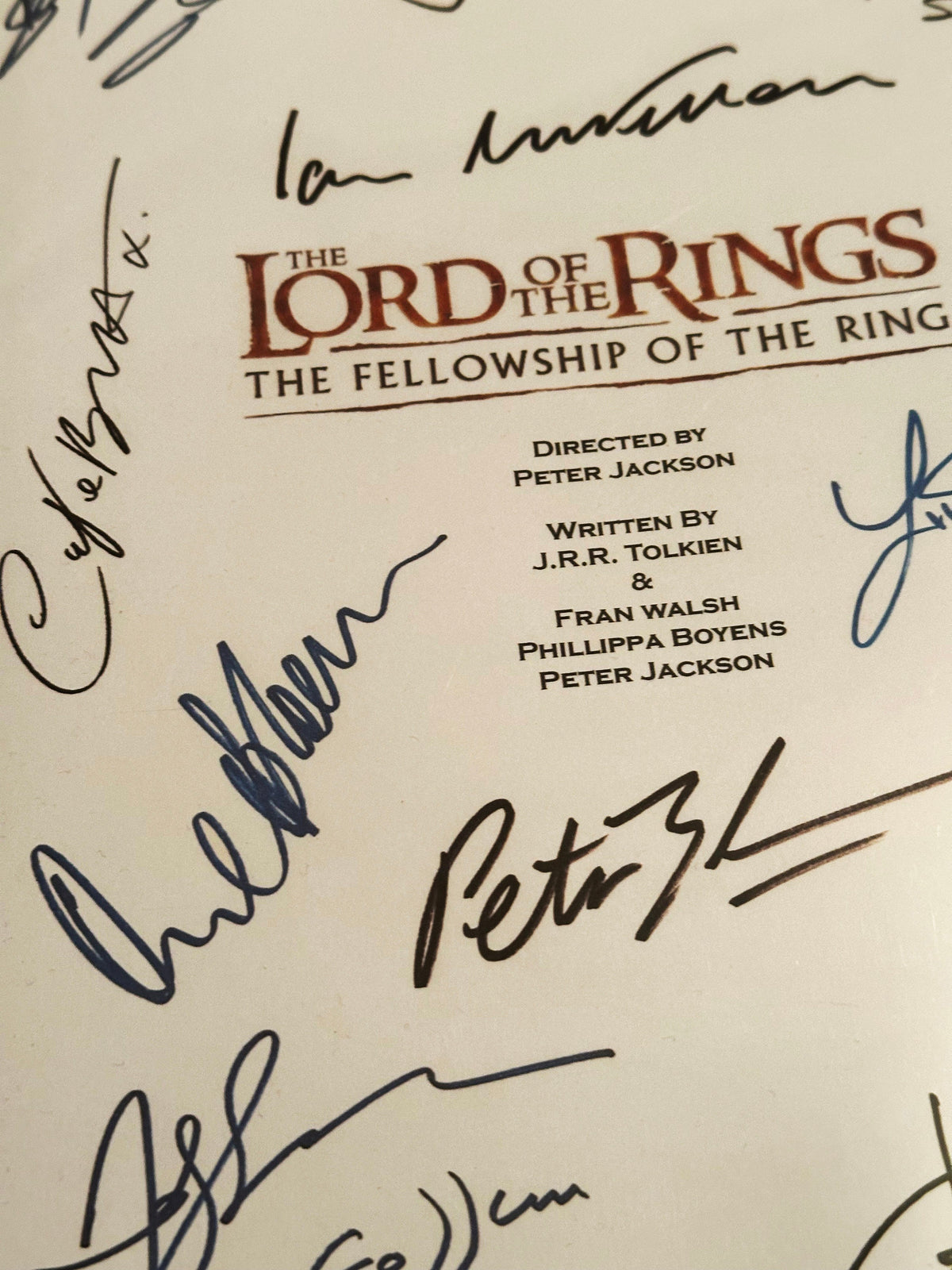 LORD OF THE RINGS, Fellowship of The Ring, Movie Script,With Printed Cast Signatures, Autographs