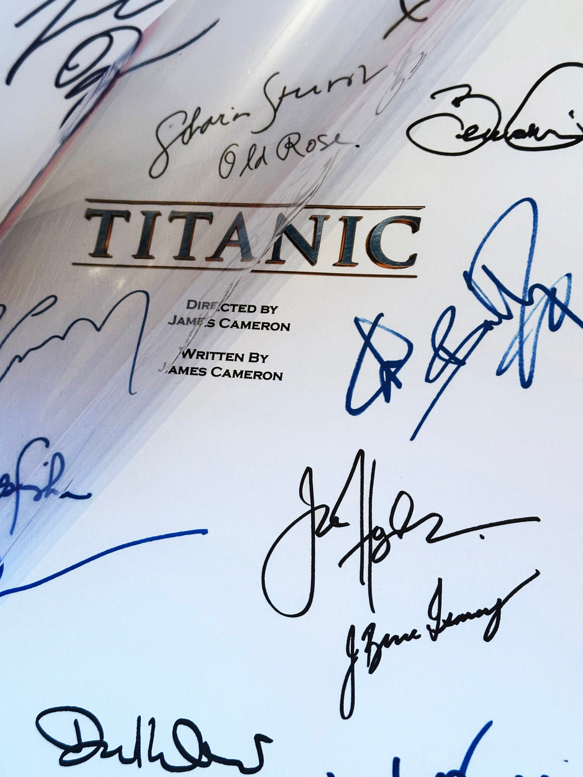 TITANIC Movie Script, With Printed Cast Signatures, Autographs