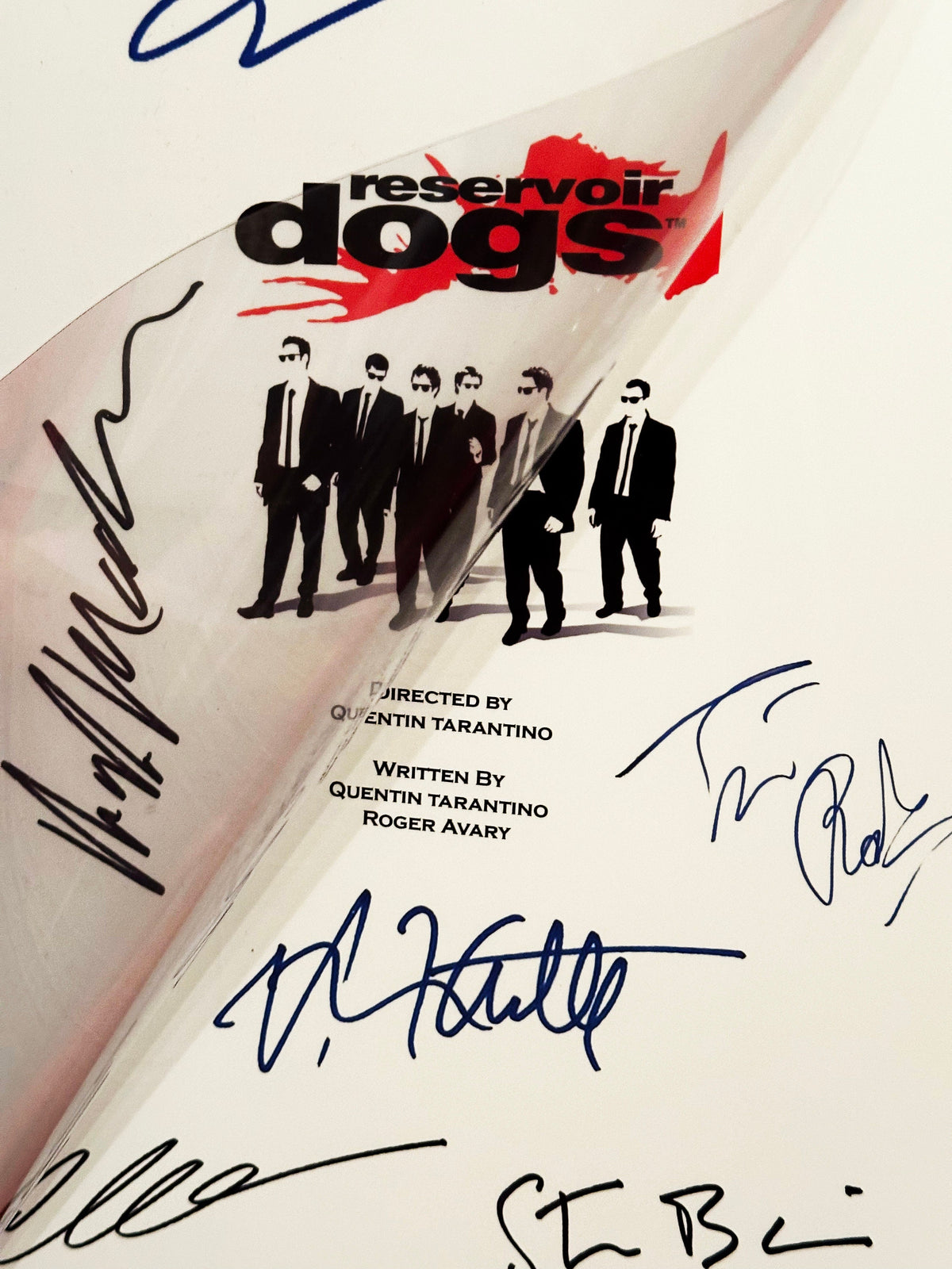 RESERVOIR DOGS Signed Movie Script, With Printed Cast Signatures, Autographs