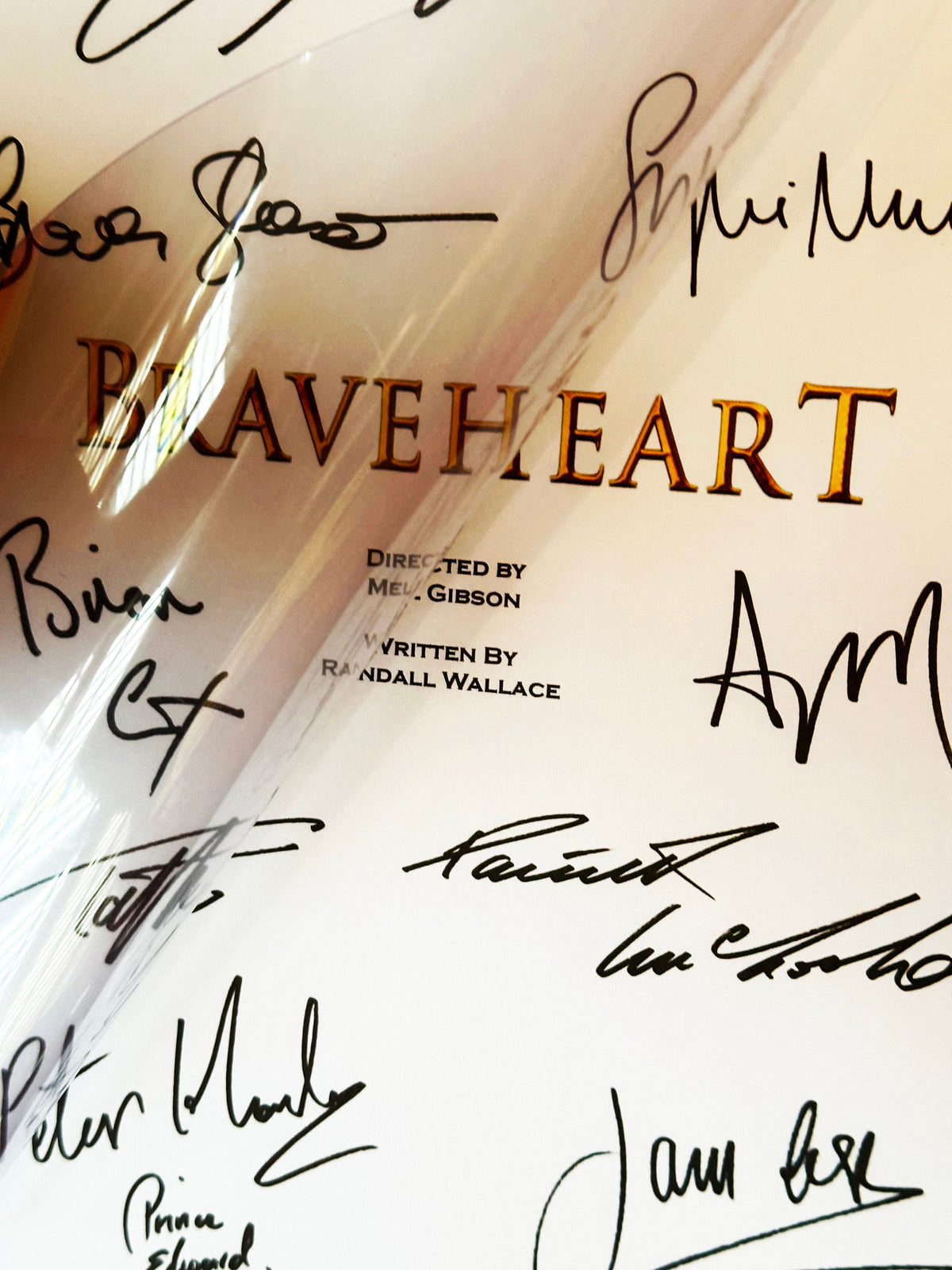 BRAVEHEART Signed Movie Script, With Printed Cast Signatures, Autographs