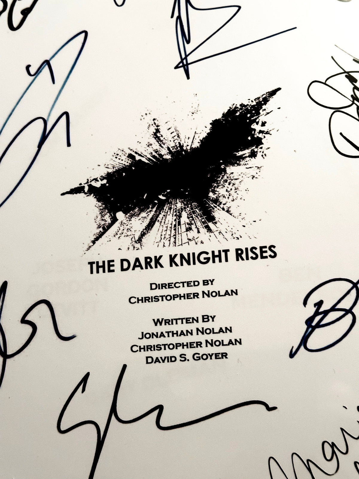 D KNIGHT RISES Movie Script, With Printed Cast Signatures, Autographs