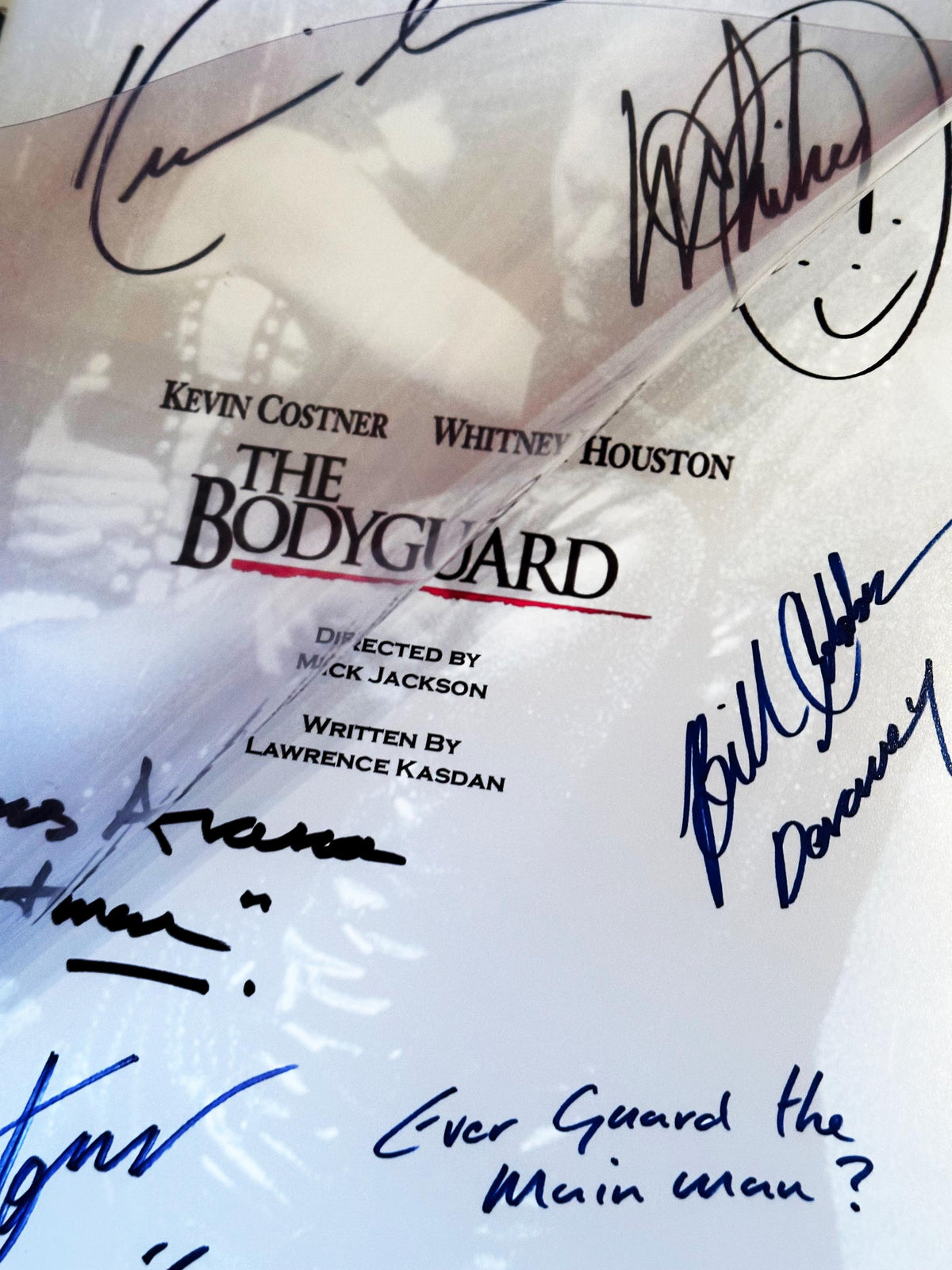 THE BODYGUARD Signed Movie Script, With Printed Cast Signatures, Autographs