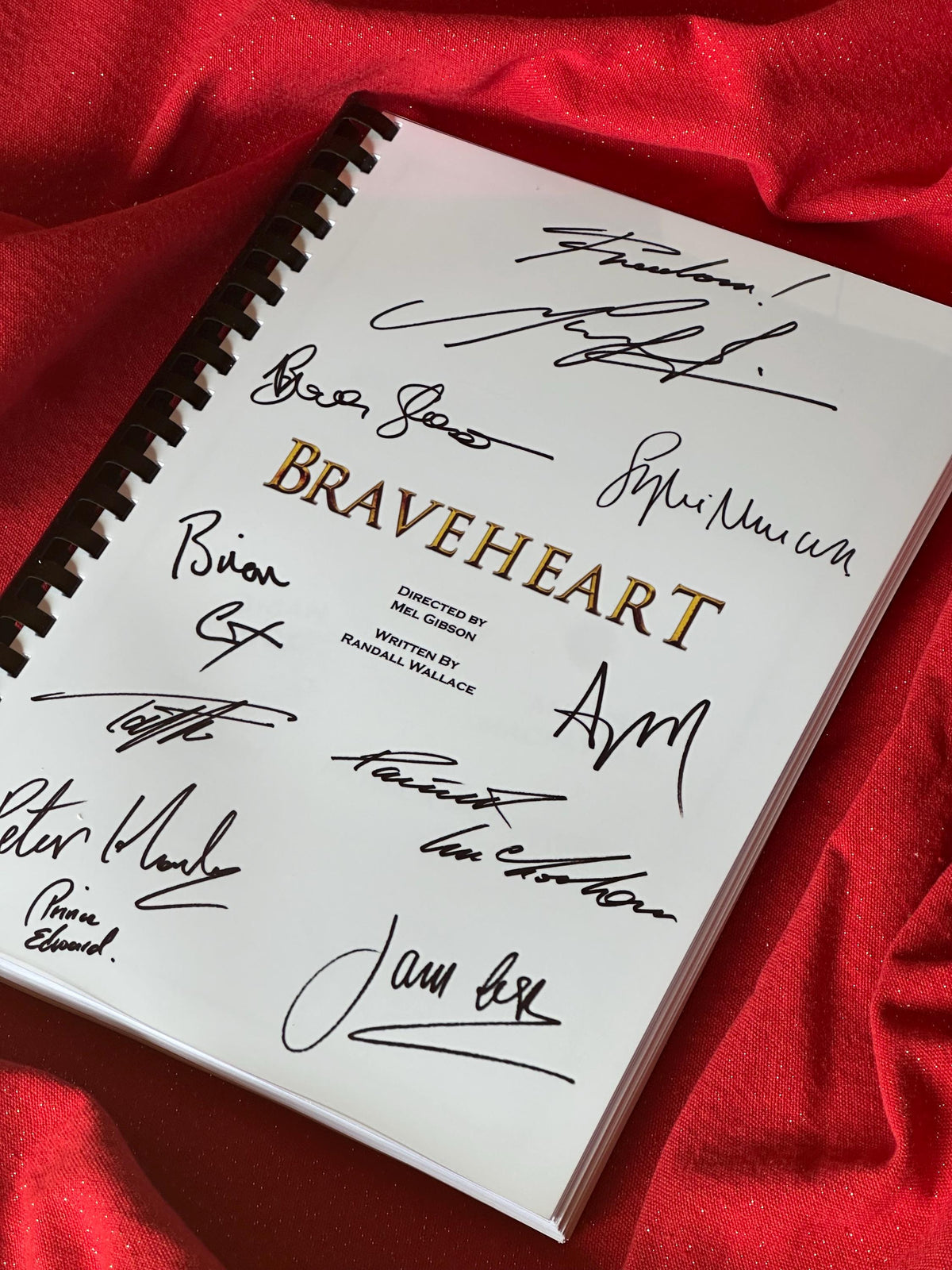 BRAVEHEART Signed Movie Script, With Printed Cast Signatures, Autographs