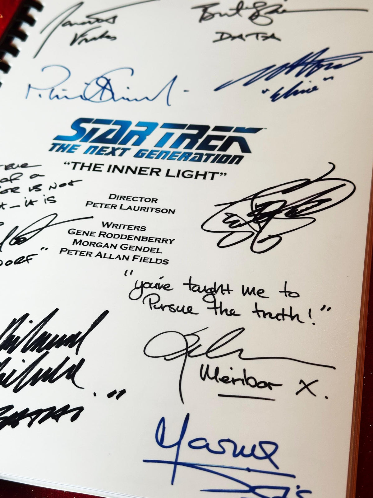 TREK, Next Generation, INNER, LIGHT Script, With Printed Cast Signatures, Autographs
