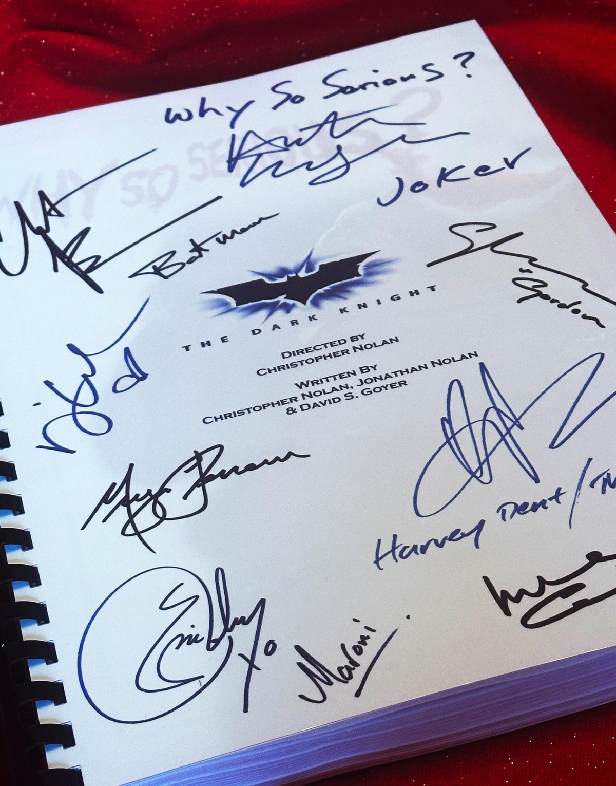 DARK, KNIGHT, Movie Script, With Printed Cast Signatures, Autographs