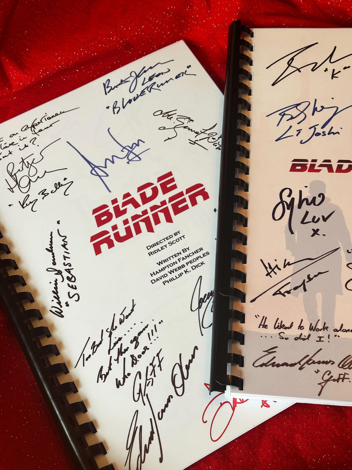 BLADE, RUNNER, 1 & 2 Movie Script Collection, With Printed Cast Signatures, Autographs