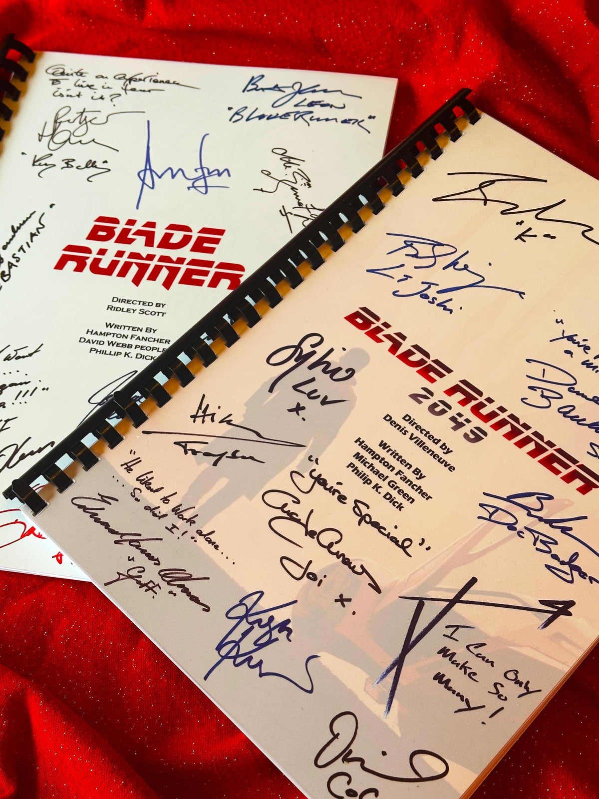 BLADE, RUNNER, 1 & 2 Movie Script Collection, With Printed Cast Signatures, Autographs