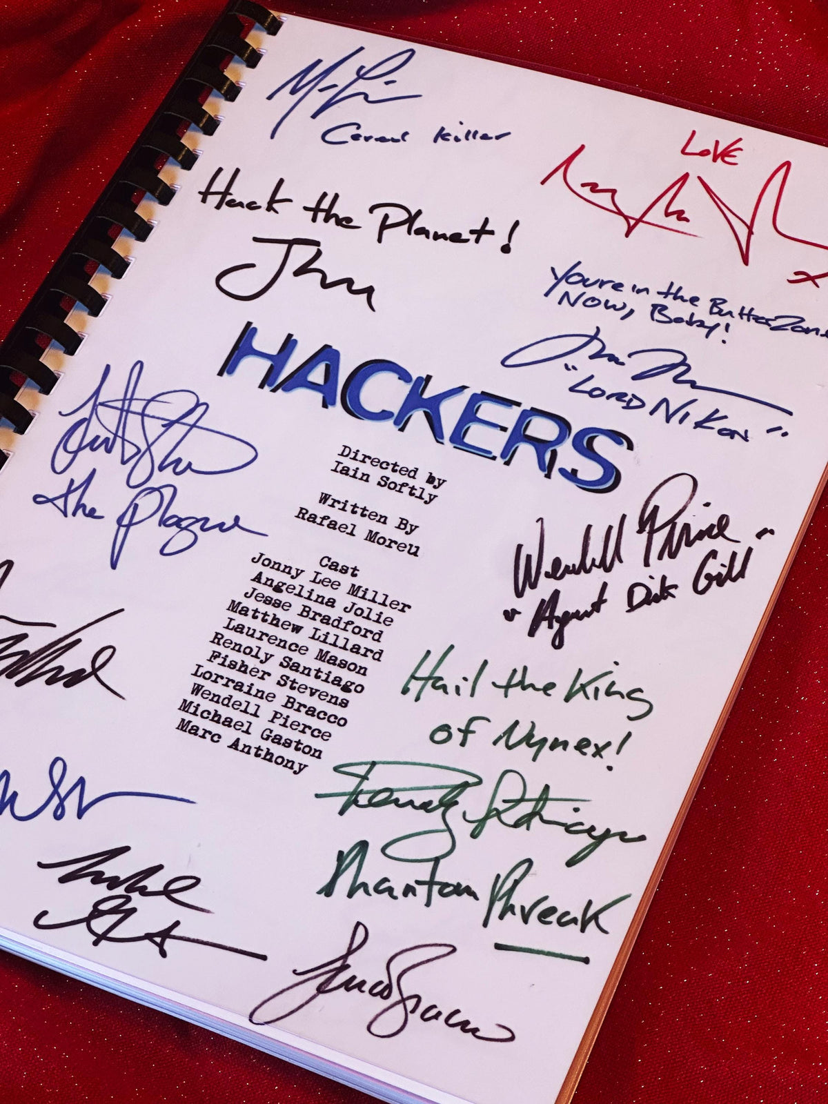 HACKERS, Movie Script, With Printed Cast Signatures, Autographs