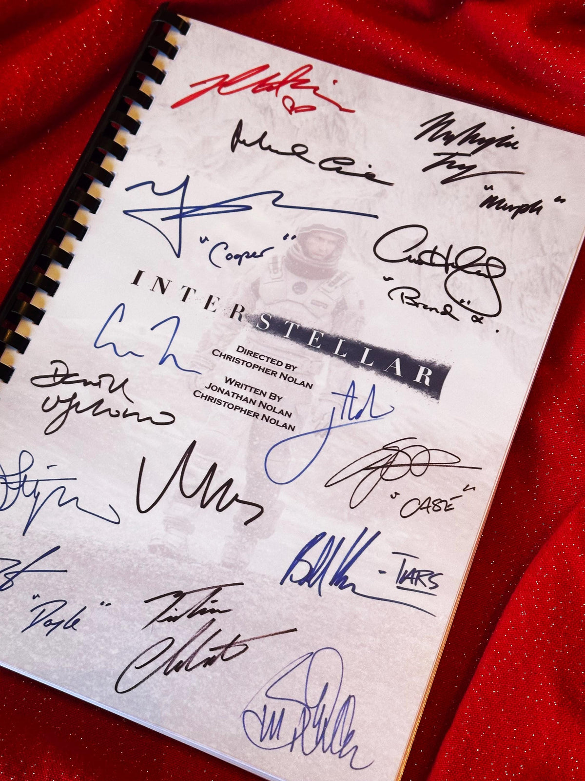 INTERSTELLA Movie Script, With Printed Cast Signatures, Autographs