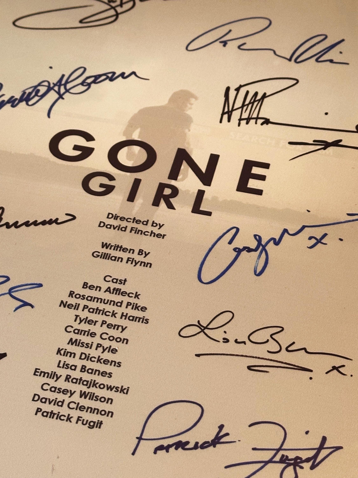 GONE GIRL Signed Movie Script, With Printed Cast Signatures, Autographs