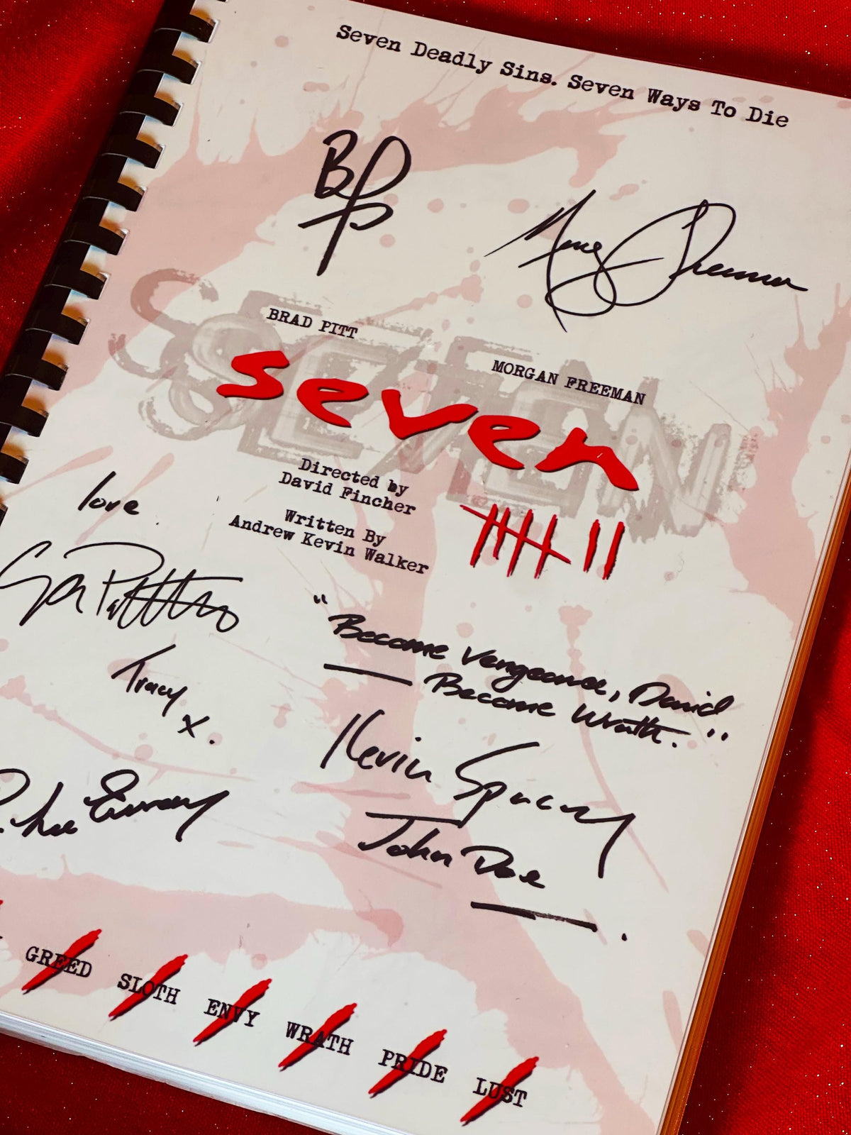 SEVEN, SE7EN, Movie Script, With Printed Cast Signatures, Autographs