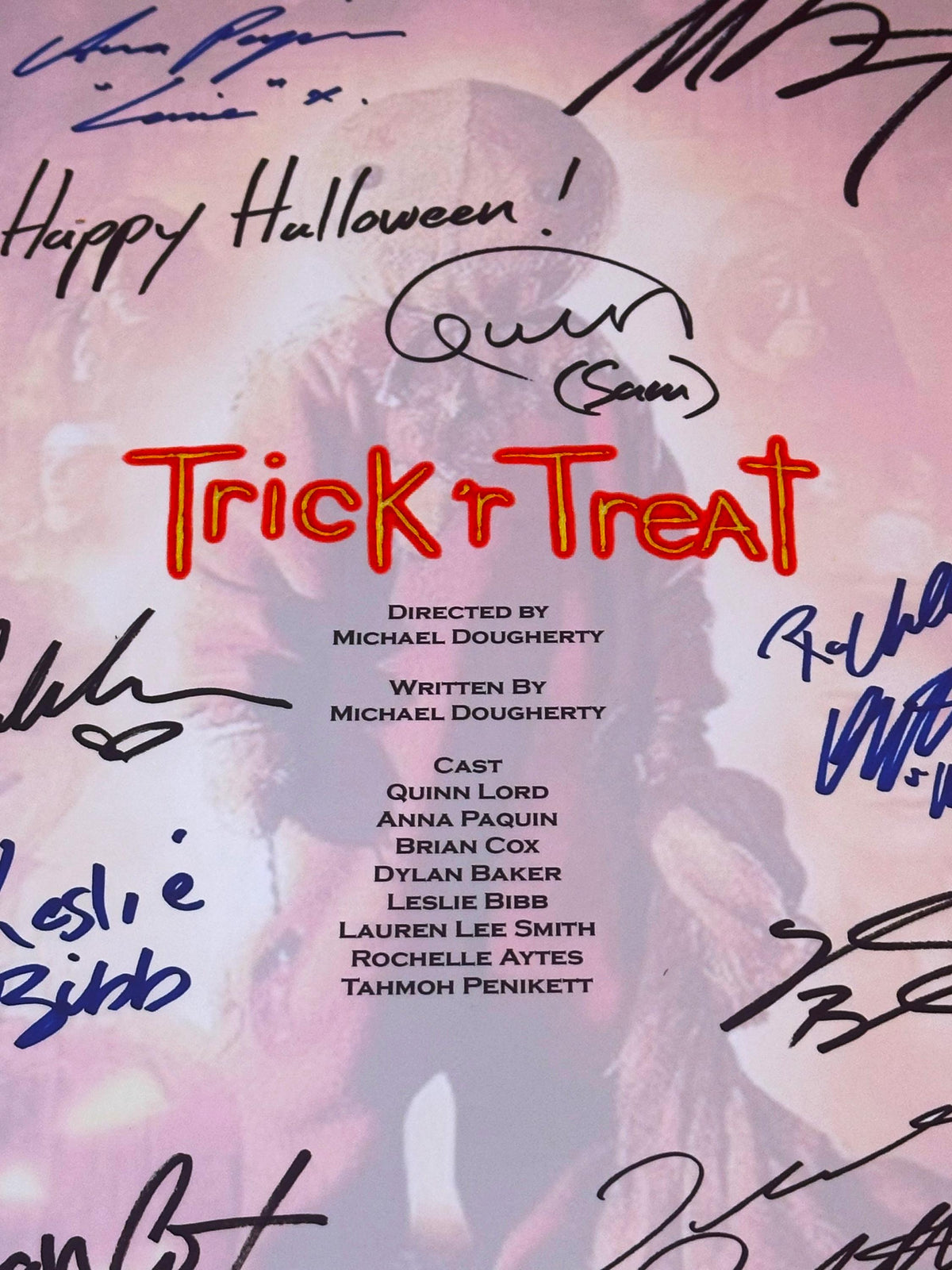 TRICK 'R TREAT Movie Script, With Printed Cast Signatures, Autographs