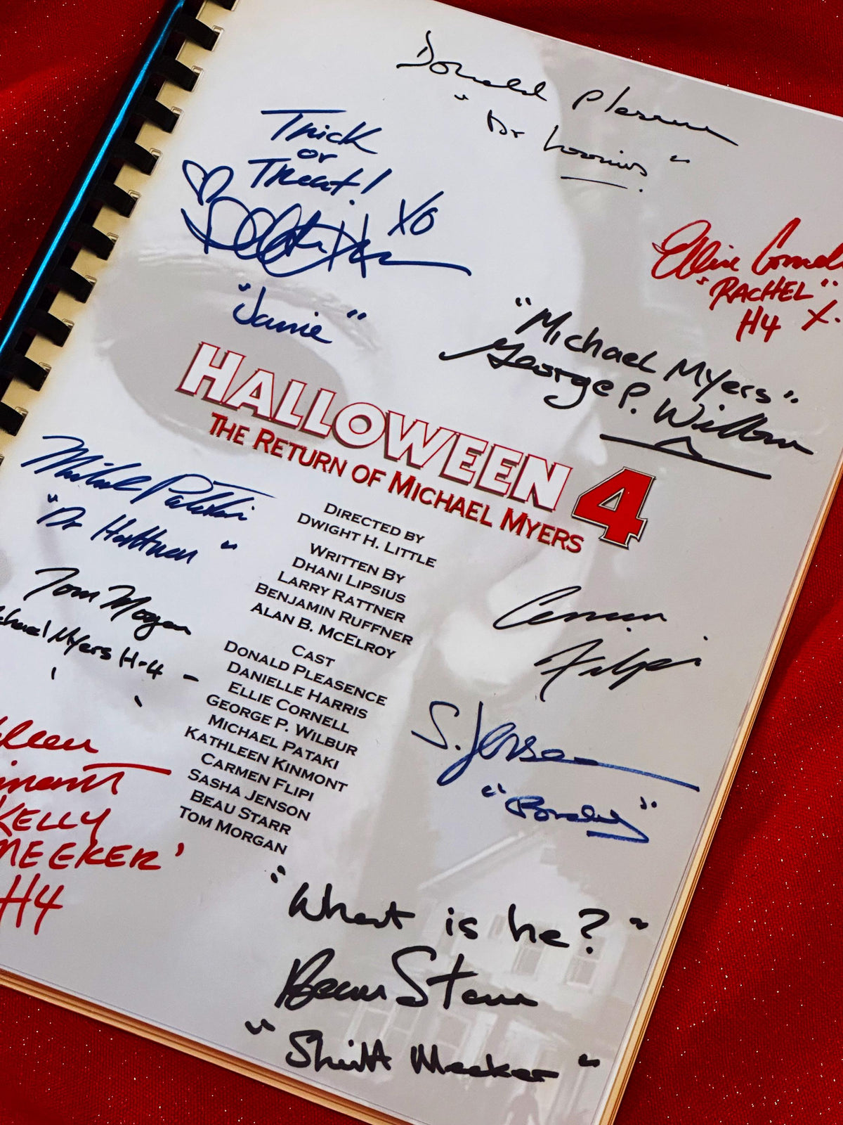 HALLOWEEN 4 Movie Script, With Printed Cast Signatures, Autographs